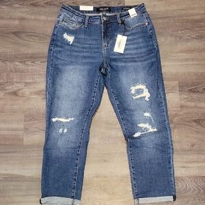 Judy Blue Dark Wash Distressed Cropped Jeans